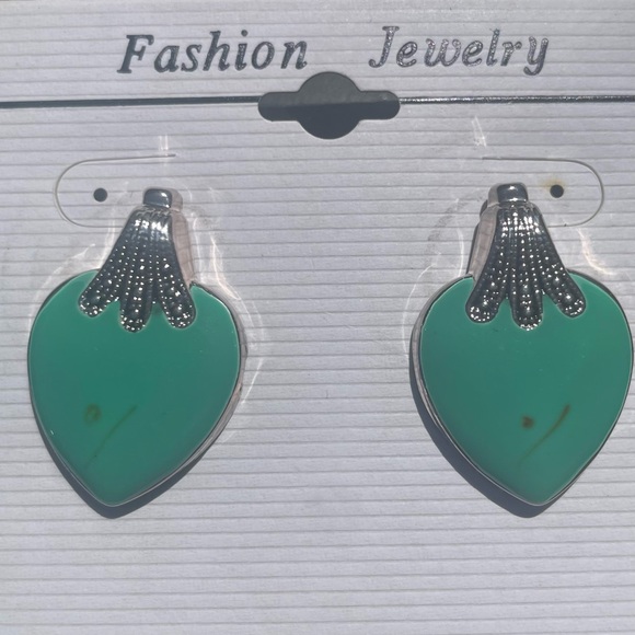 Turquoise Heart Stud Earrings - Picture 1 of 1